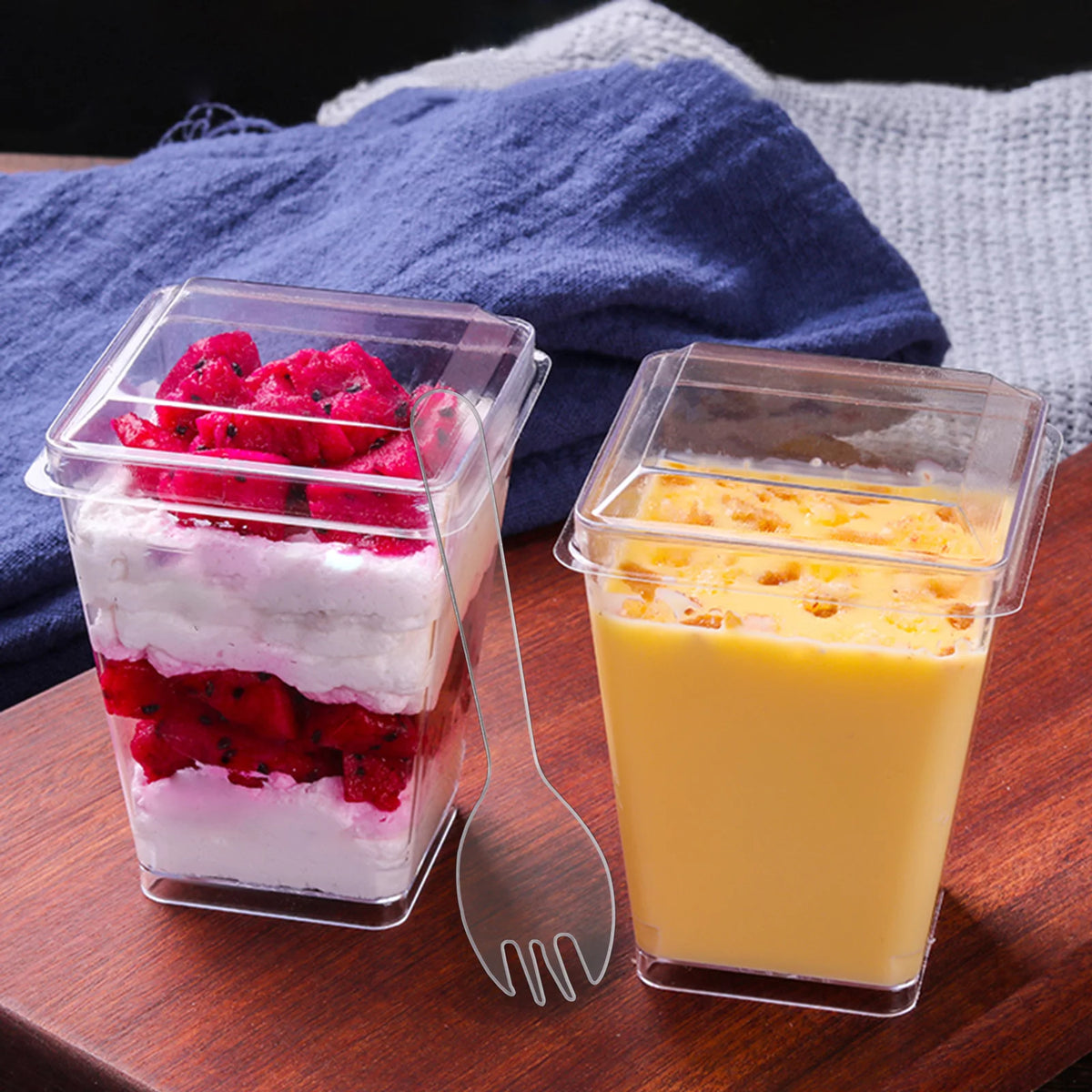 100 Pack 5.4oz Clear Dessert Cups with Lids and Spoons E1210