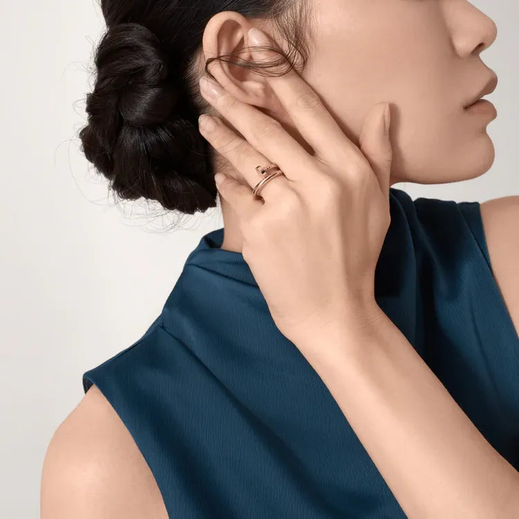 Ring E233