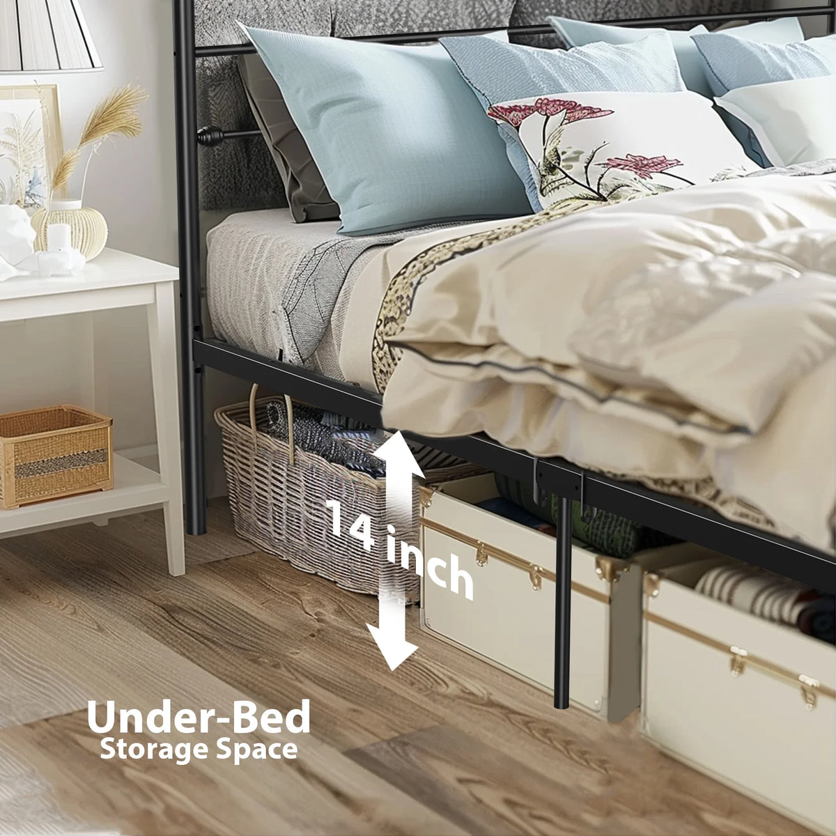 Queen Size Black Metal Platform Bed Frame with Headboard U754